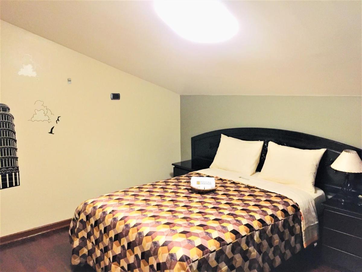 Hostal Carlos Tenaud Лима Екстериор снимка