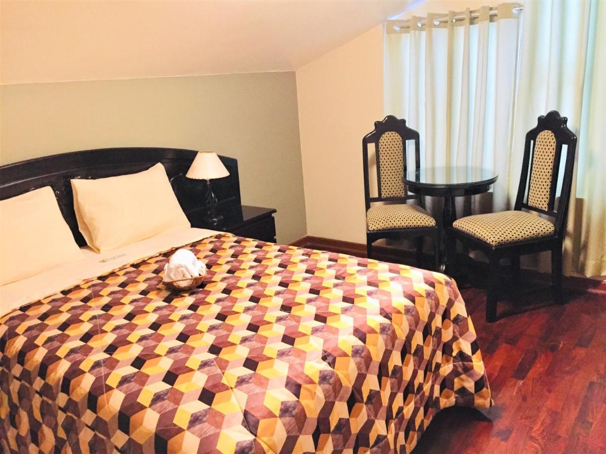 Hostal Carlos Tenaud Лима Екстериор снимка